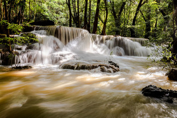 Fototapeta na wymiar Waterfalls in the tropical rain forest