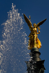 Fototapeta premium bayern Friedensengel in München bavaria