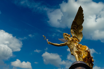 Fototapeta premium bayern Friedensengel in München bavaria