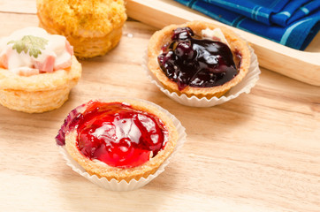 pandanus custard and bread