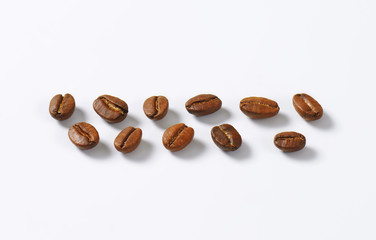 Roasted coffee beans