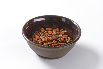 Roasted coffee beans
