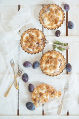 little tarts with fresh plums