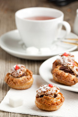 Cakes with chocolate mousse