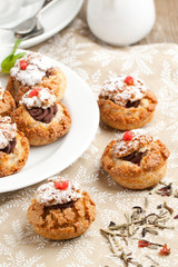 Cakes with chocolate mousse