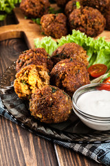 Chickpea falafel balls with vegetables