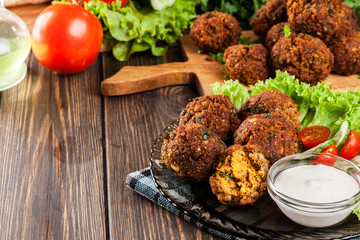 Chickpea falafel balls with vegetables
