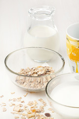 Yoghurt and muesli