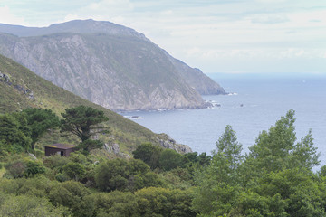 Fototapeta na wymiar Acantilados de San Andres de Teixido (La Coruña, España).