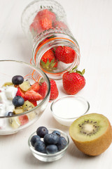 Fruites mix with cream