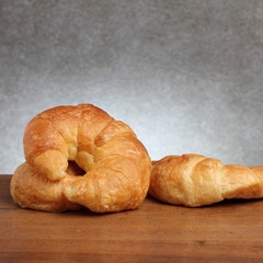 croissant bakery on teakwood