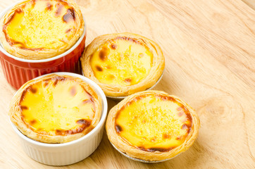 Egg tart on wooden background