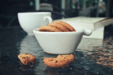 Hot coffee with chocolate cookies