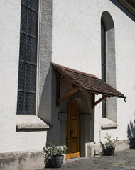 Eingang zur Kirche