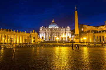 Obraz na płótnie Canvas Vatican at night