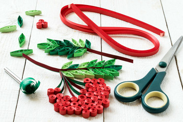 Quilling: strips of paper, rowan, scissors