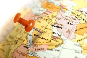 Localisation Arabie Saoudite. Broche rouge sur la carte.