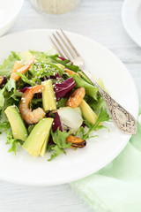 Vegetable salad with shrimp