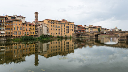 Fototapeta na wymiar Florence, view of the river Arno