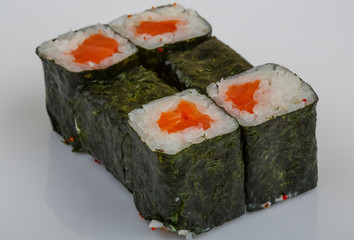 Salmon roll