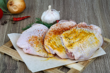 Raw chicken thights