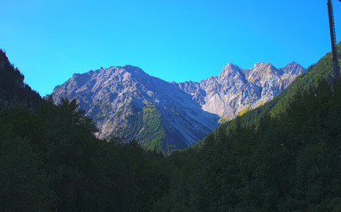 Naklejka premium Alpenpanorama Brand bei Bludenz