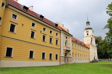 Pocysterski zespół klasztorno-pałacowy w Rudach 2