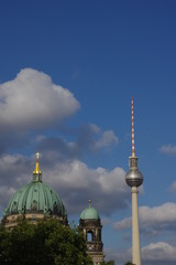 Fototapeta na wymiar Funkturm in Berlin