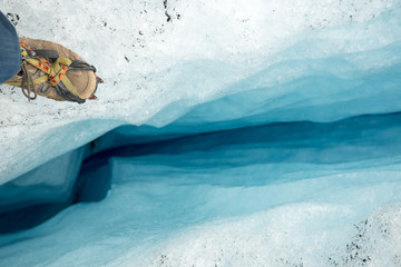 Blaue Gletscherspalte