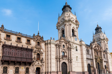 Fototapeta na wymiar archiepiscopal palace in Lima Peru