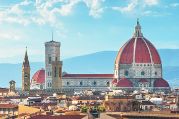 Fototapeta na wymiar Cathedral (Santa Maria del Fiore) in Florence, Italy.