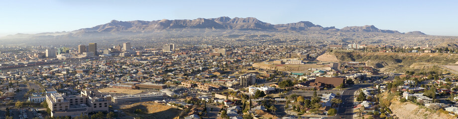 Fototapeta na wymiar Panoramic view of skyline and downtown of El Paso Texas looking toward Juarez, Mexico