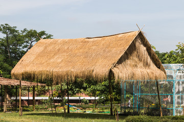 Fototapeta na wymiar straw hut