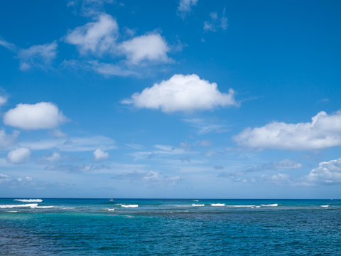 Fototapeta sea and blue sky