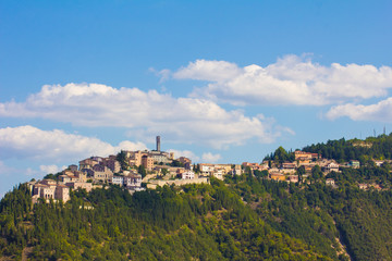 Fototapeta na wymiar Foto panoramica di Borgo Cerreto in Umbria