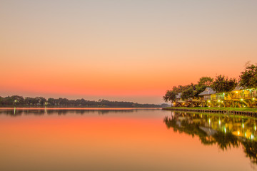 Obraz premium Riverside Village