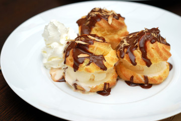 Eclair