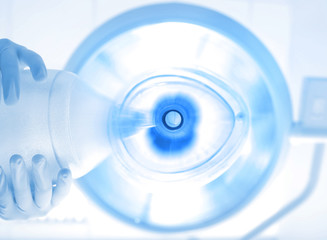 Anesthesia (respiratory, respiratory) and a light mask surgical