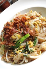 Pad thai