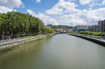 Fototapeta na wymiar Bilbao River