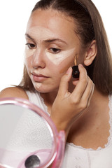 face shading with different shades of liquid foundations