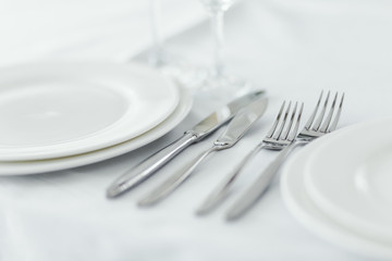 Wedding table with white roses.