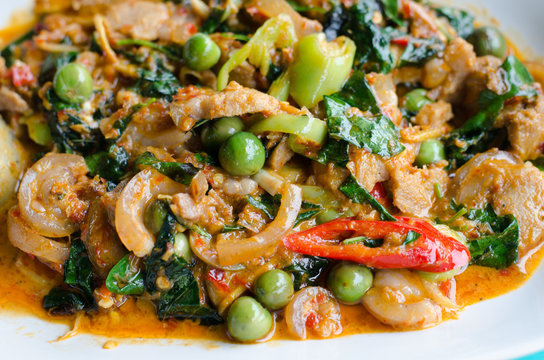 Stir Fried Wild Boar with Red Curry