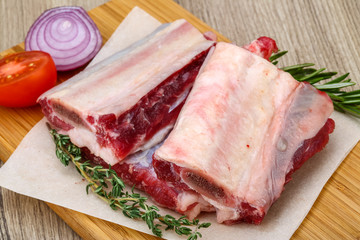 Raw beef ribs