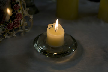 Obraz na płótnie Canvas White aromatic candles.