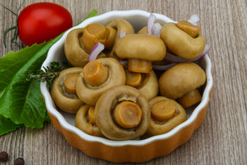 Pickled champignon
