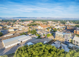 Naklejka premium Fort Collins downtown aerial view