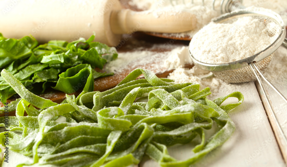 Sticker Pasta with spinach.