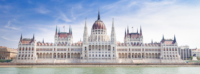 Obraz premium Parlament Węgier w Budapeszcie