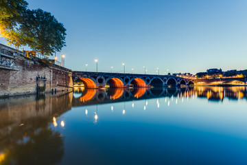 Fototapeta na wymiar Pont Neuf in Toulouse, France.